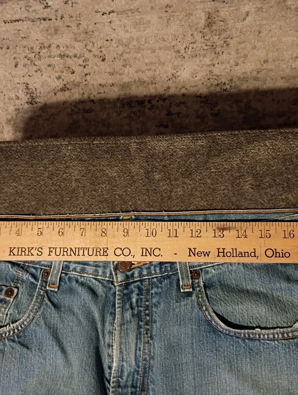 Levis Men's 569 Loose Straight Jeans Size 34x32 Light Wash